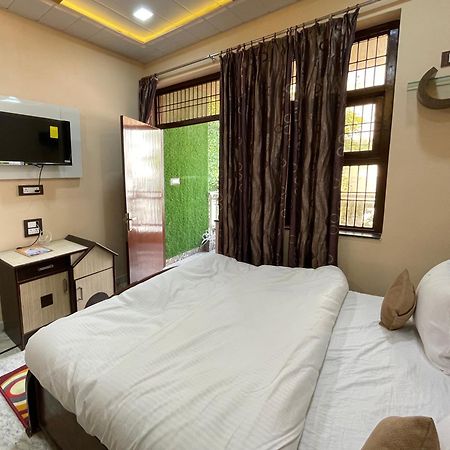 The Marigold Bliss Appartement Agra  Buitenkant foto