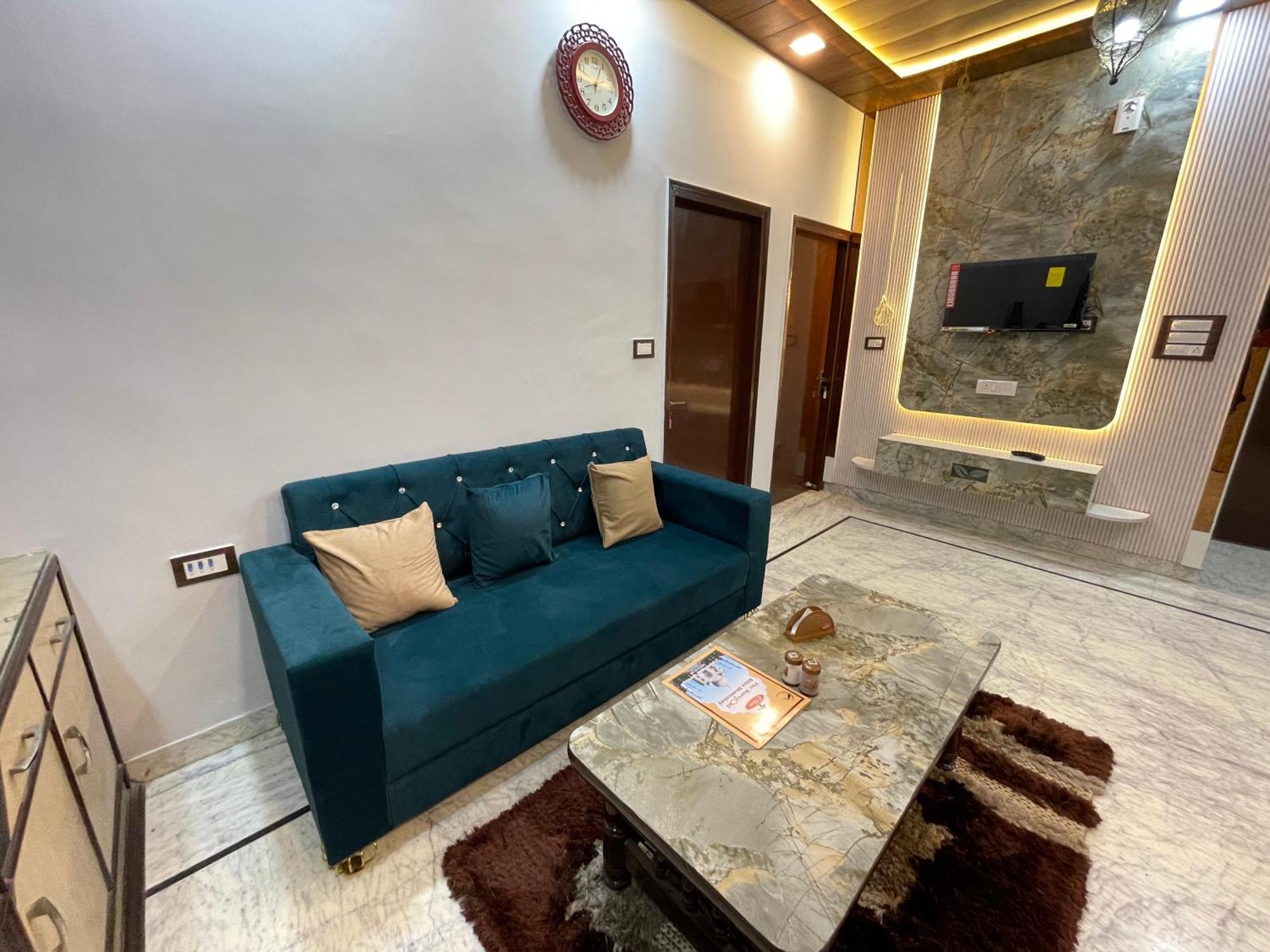The Marigold Bliss Appartement Agra  Buitenkant foto